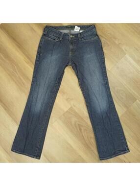 Eddie Bauer Curvy Fit Specialty Dyed Jeans - Size 6 short